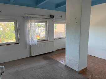 bývalá součást hradu - dům - 6