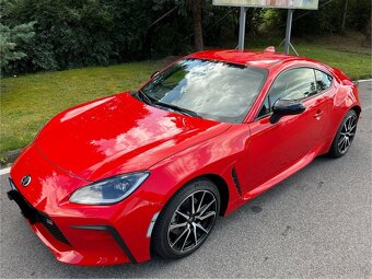 TOYOTA GR86 2.4 6MT - TOP - 6