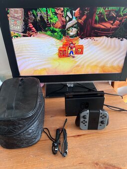 Nintendo Switch komplet skvělý stav + možno i hry - 6