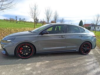 Hyundai i30N Fastback Performance - 6