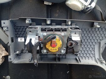 RENAULT TRAFIC 3 AIRBAGY SADA VČ. PYROPASŮ A JEDNOTKY OK - 6