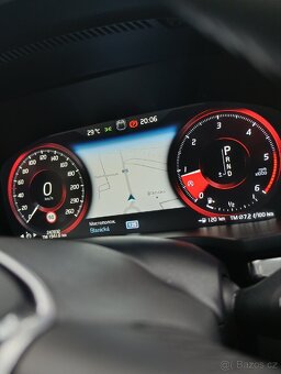Volvo V60 MOMENTUM 2.0 D4 AWD - 6