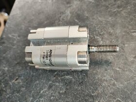 Proporcionální průtokový ventil a pneumatické písty FESTO - 6