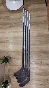 ✅ ĽAVÁ - BAUER NEXUS LEAGUE 2025 - 164 CM - P28 - 77 FLEX ✅ - 6