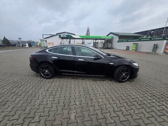 Tesla Model S 90D Free Supercharger - 6