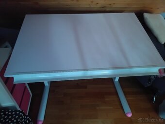 Pracovní polohovatelný dětský psací stůl - 6