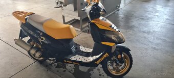 Skutr 125 - 6