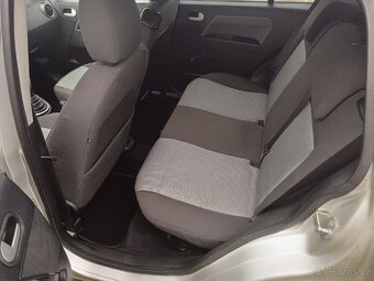 Ford Fusion - 6