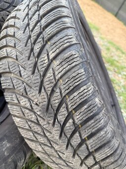 Zimni pneu Nokian 215 65R 17 - 6