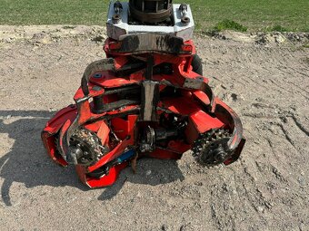 Harvestor SAMPO 1046 - 6