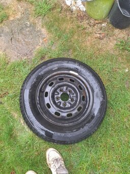 Zimní pneumatiky 215/65R/15 - 6