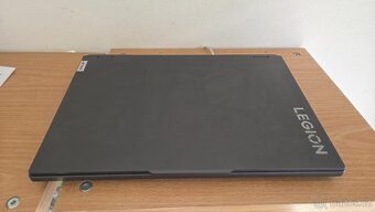 Lenovo Legion Pro 5 16IRX8 černý - 6