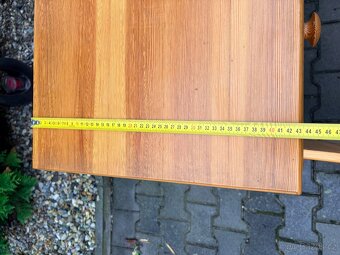 Dřevěná komoda s šuplíky - 6