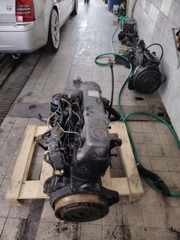 OBYTNÉ AUTO MERCEDES 100D VÝMĚNA MOŽNÁ - 6