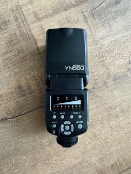 Prodám blesk SPEEDLITE YN560 - 6
