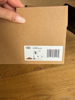 UGG Clasic slip-on - 6