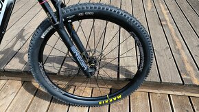 Karbonové celoodpružené kolo Rockrider XC 900S custom - 6