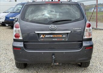 Toyota Corolla 2,2 D4-D TAŽNÉ, SERVISKA nafta manuál 100 kw - 6
