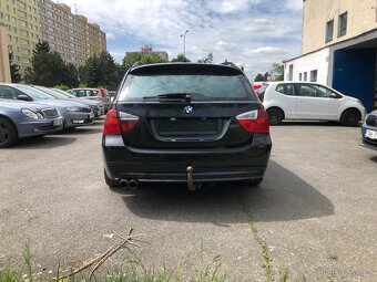 BMW E91 330xi - 6