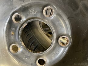 Prodam pneu zimní s disky 5x112 r16 - 6