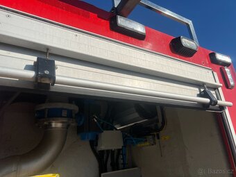 Prodáme hasičskou SCANIA P94 4x2 2000L vody, 500L pěny - 6