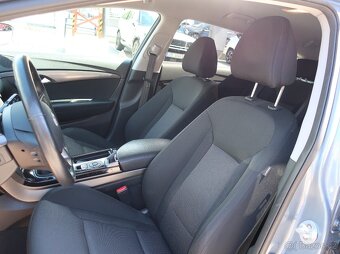 Hyundai i40 WG 1.7CRDi 104kW NAVI ČR 1MAJITEL SERVISKA - 6