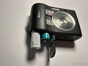 Nikon CoolPix L15 - 6