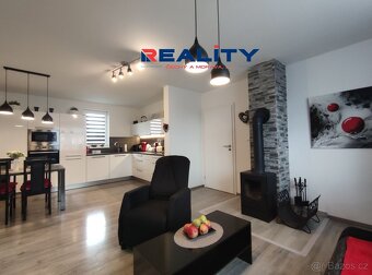 Prodej rodinného domu 3+kk, Opatovec – zahrada, terasa, park - 6