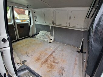 VW TRANSPORTER T5, 2.0 TDi, 169 tis. km, plný servis - 6