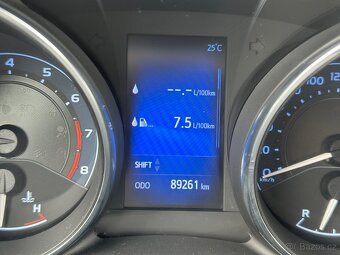 Toyota Auris 1.6 benzin. Manual. 89000 km - 6