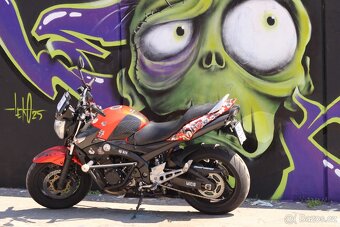 Suzuki GSR 600 - 6