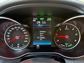 Predám Mercedes C 300de W205 225kw AMG packet 9G-tronic - 6