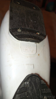 Lyžařské boty Rossignol hero 235 - 6