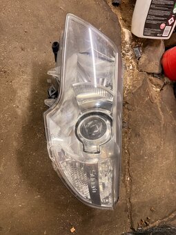 Prodám Bixenony Škoda Superb 2 - 6