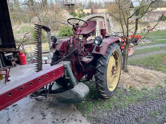 Traktor RS - 6
