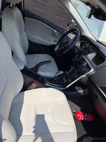 Volvo V40 D2 84KW, 2013 manuál 6q - 6