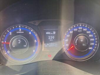 Hyundai I40 combi 1.7 CRDI 100kw - 6