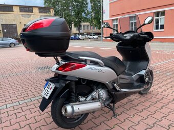 Yamaha XMAX 250 - 6