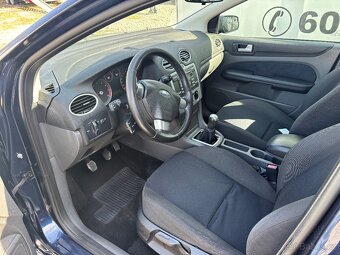 Ford Focus 1.6i - 6