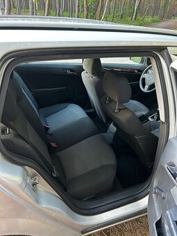 Prodám opel Astra H 1.6 16v 77kw R.V.2005… - 6