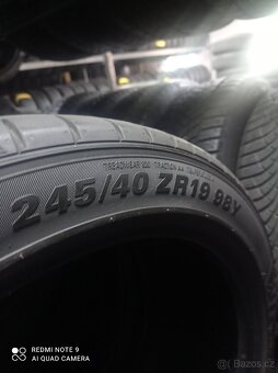 245/40r19 letní Kumho - 6