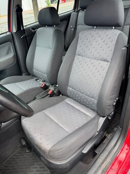 Škoda Octavia 1.6 75 kW Ambiente - 6