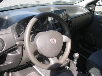 FIAT PUNTO,1.2,44KW,BENZÍN,PARKOVACÍ KAMERA,NAVIGACE - 6