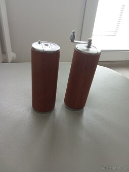 Starožitná kuchyňská váha, mlýnek na pepř+solnička - 6