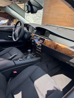 BMW E60 530xi • 200 kW • Manuál • 2007 - 6