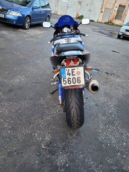 Suzuki gsxr 1000 k1 - 6