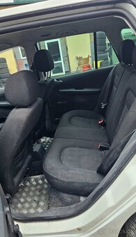 Škoda Fabia 1.4MPi 59kw Combi - 6