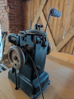 Šicí stroj na kůži - 6