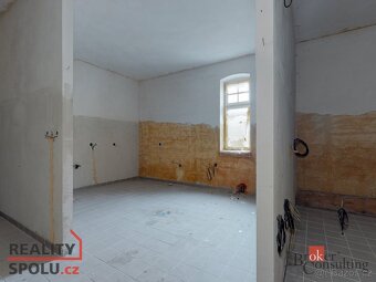 Pronájem, komerční/restaurace, 730 m2, Sokolovská 338/124, R - 6