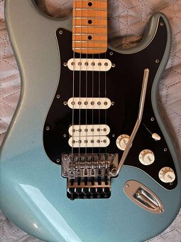 Fender Player Stratocaster Floyd Rose HSS - 6